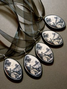 To complete the historical 'look', I  used a ribbon necklace with sterling silver components.